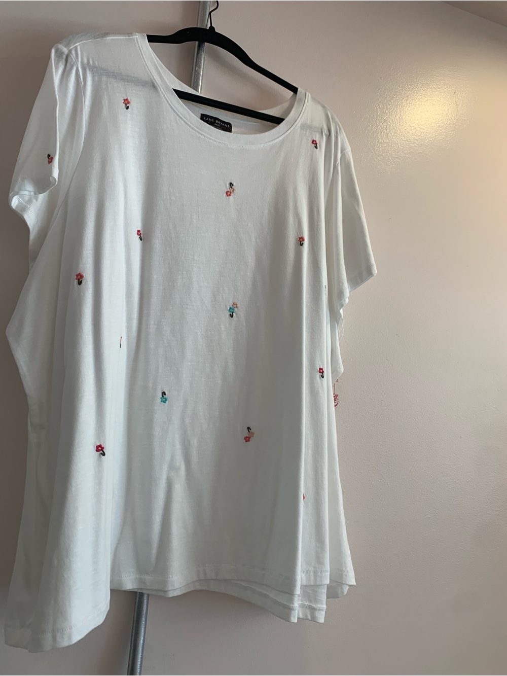 Lane Bryant White Short Sleeve Tee with Tiny Multicolor Embroidery